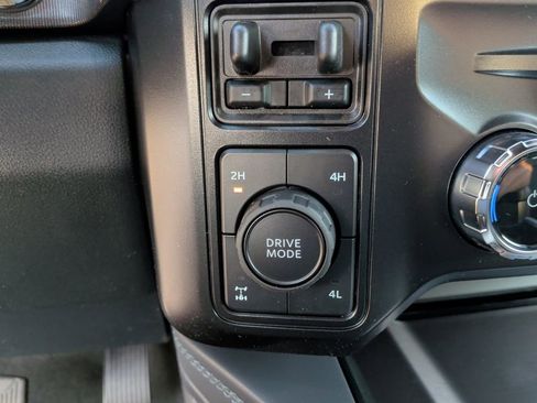 New 2026 Ford F250 Platinum image 30