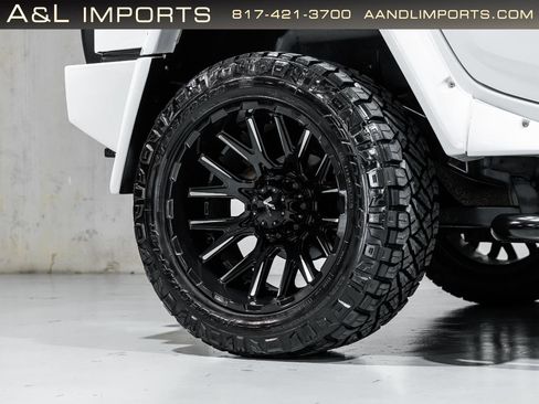 Used 2009 HUMMER H2 Luxury image 30