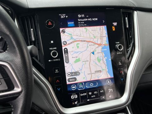 Used 2022 Subaru Outback Premium image 18