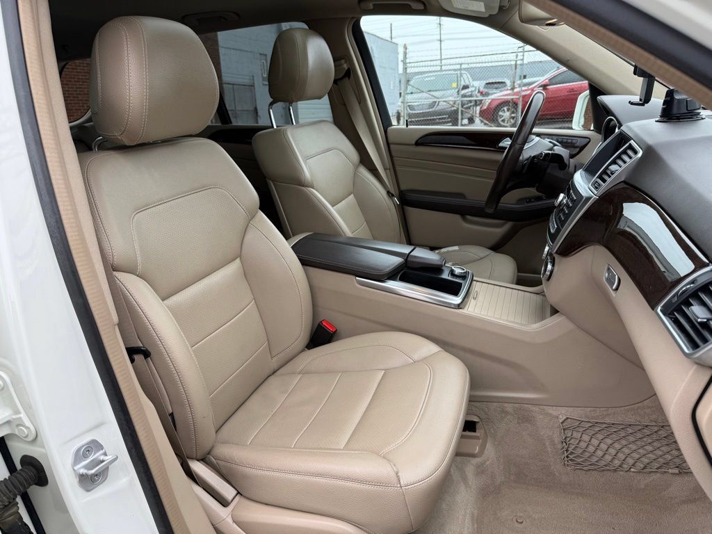 Used 2013 Mercedes-Benz ML 350 BlueTEC 4MATIC image 34