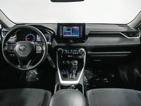 Certified 2021 Toyota RAV4 LE AWD/4WD image 12