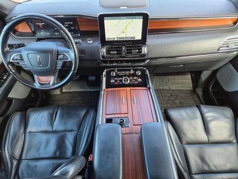 Certified 2020 Lincoln Navigator L Reserve w/ Luxury Package AWD/4WD image 29