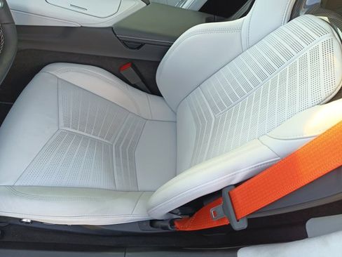 Used 2023 Chevrolet Corvette Stingray Premium Conv w/ Z51 Performance Package image 6