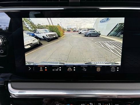 Used 2024 GMC Sierra 3500 Denali Ultimate image 25