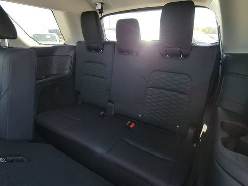 New 2026 Nissan Pathfinder SV w/ SV Premium Package AWD/4WD image 12
