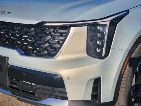 New 2026 Kia Sorento S image 7