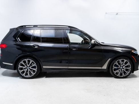 Used 2022 BMW X7 M50i w/ Executive Package image 8