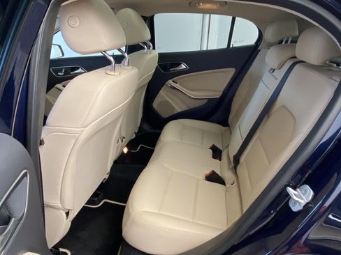 Used 2018 Mercedes-Benz GLA 250 4MATIC image 19