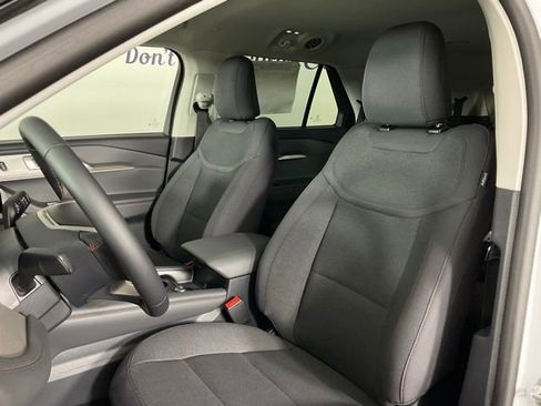 New 2026 Ford Explorer Active image 14