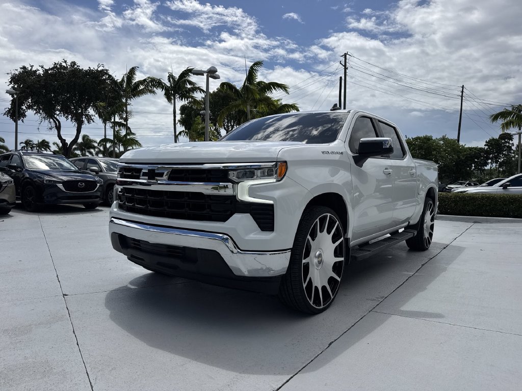 Used 2022 Chevrolet Silverado 1500 LT RWD image 31