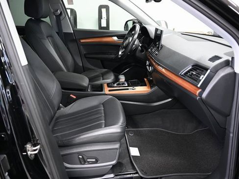 Used 2021 Audi Q5 2.0T Premium Plus image 11