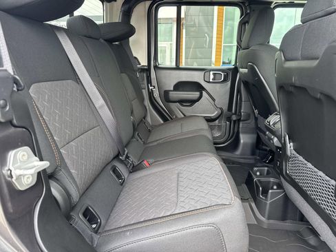 New 2026 Jeep Gladiator Mojave AWD/4WD image 9