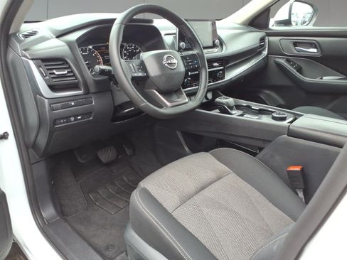 Used 2026 Nissan Rogue SV w/ Cold Weather Package AWD/4WD image 10