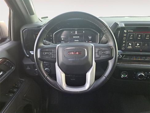 Used 2024 GMC Sierra 1500 SLE image 12