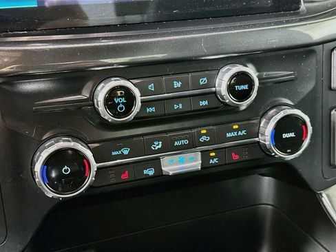 Used 2022 Ford F150 XLT w/ Equipment Group 302A High AWD/4WD image 23