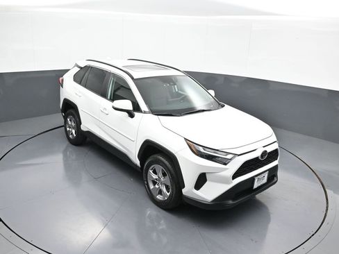 Certified 2022 Toyota RAV4 XLE image 35