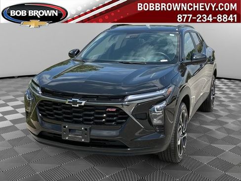 Certified 2025 Chevrolet Trax RS w/ Sunroof Package FWD image 1