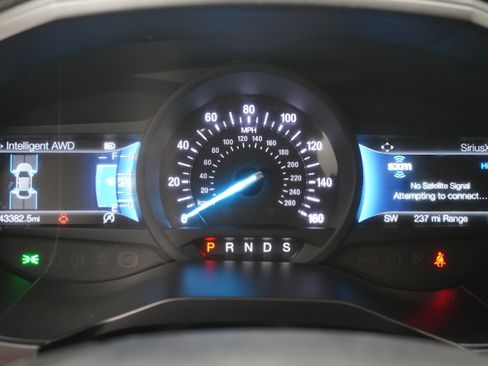 Used 2024 Ford Edge Titanium AWD/4WD image 19