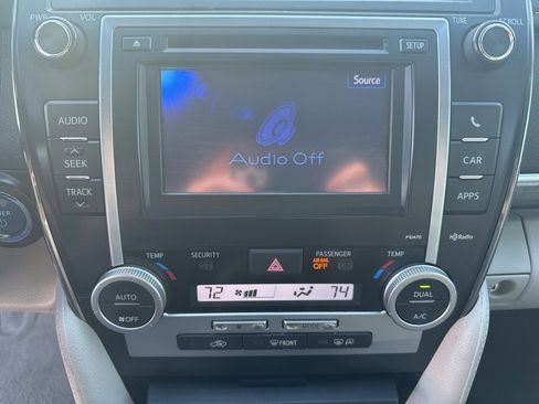 Used 2013 Toyota Camry XLE image 15