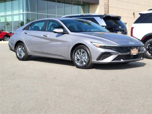 New 2026 Hyundai Elantra Blue image 26