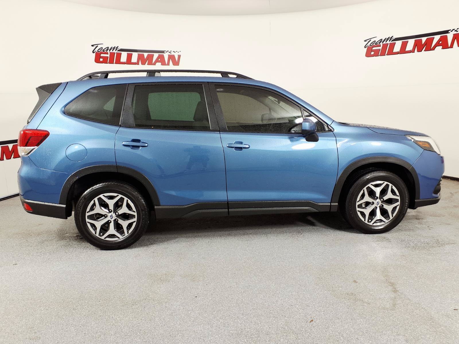 Used 2024 Subaru Forester Premium AWD/4WD image 2