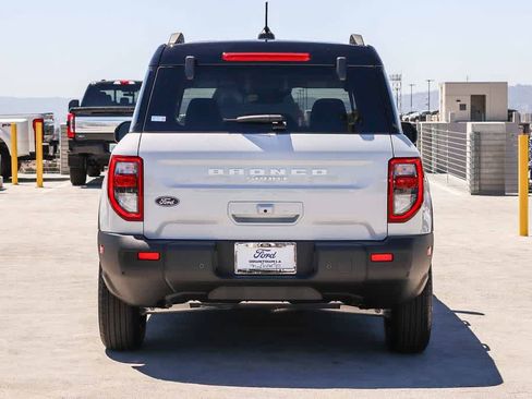 New 2026 Ford Bronco Sport Outer Banks w/ Outer Banks Tech Package+ AWD/4WD image 5
