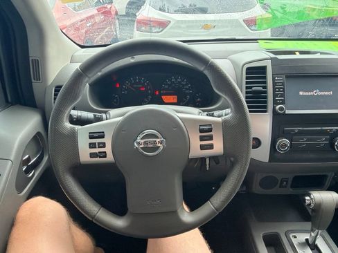 Used 2019 Nissan Frontier SV RWD image 16