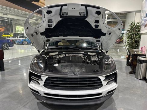 Used 2019 Porsche Macan AWD/4WD image 24