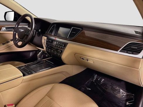 Used 2016 Hyundai Genesis 3.8 RWD image 28