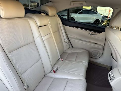 Used 2015 Lexus ES 350 image 10