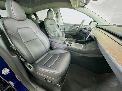 Used 2023 Tesla Model Y Long Range image 29