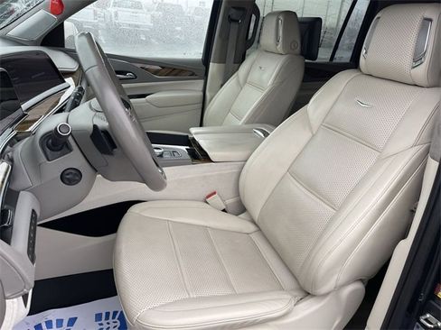 Used 2022 Cadillac Escalade ESV Premium Luxury Platinum image 11
