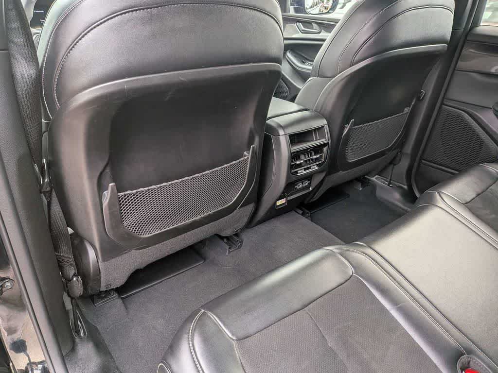 Used 2023 Jeep Grand Cherokee Altitude AWD/4WD image 16