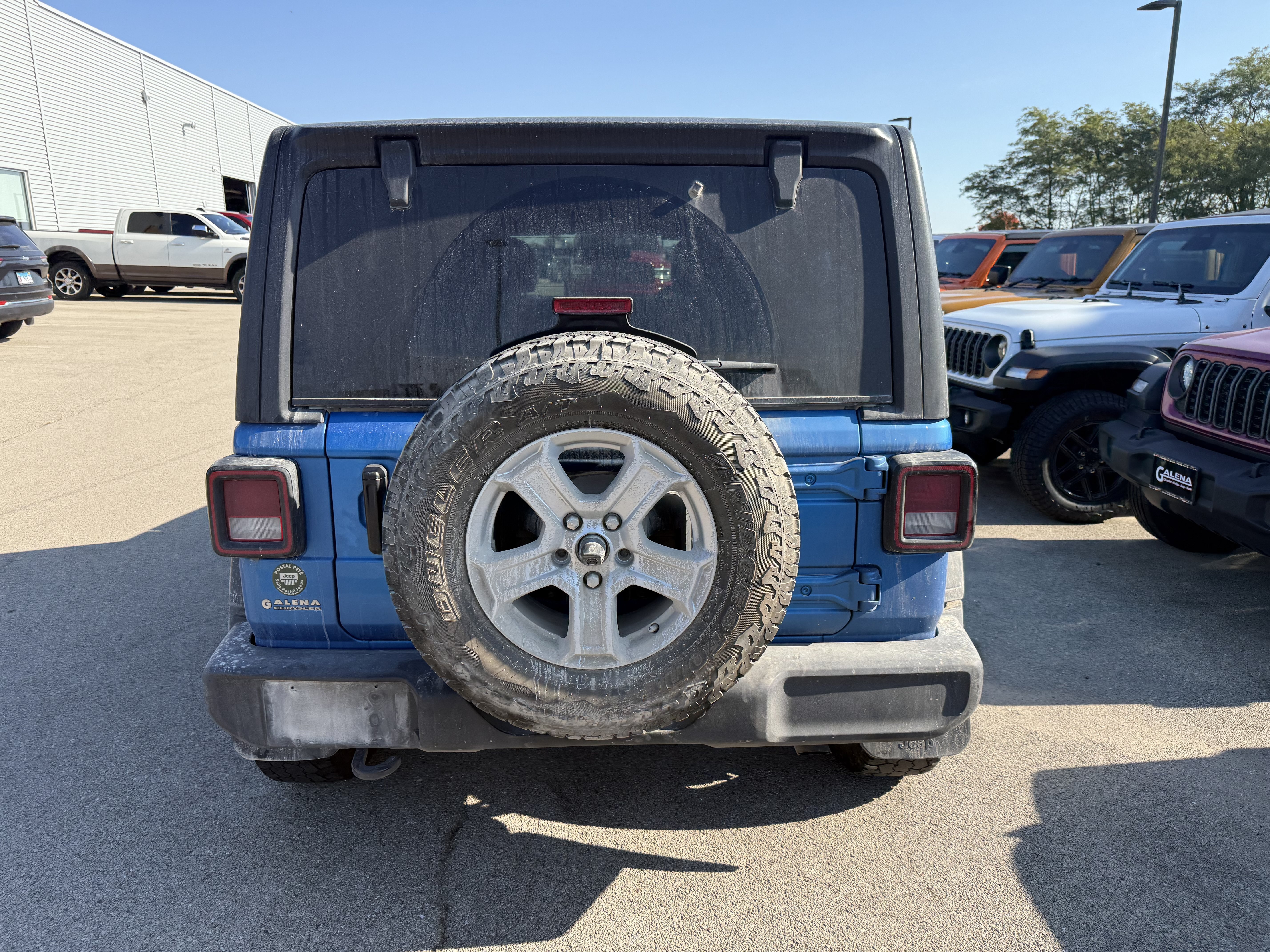 Used 2022 Jeep Wrangler Unlimited Sport w/ Cold Weather Group AWD/4WD image 7
