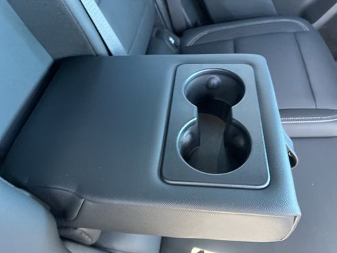 Used 2024 Chevrolet Blazer EV LT image 28