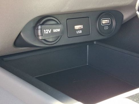 Used 2023 Hyundai Elantra SEL FWD image 24