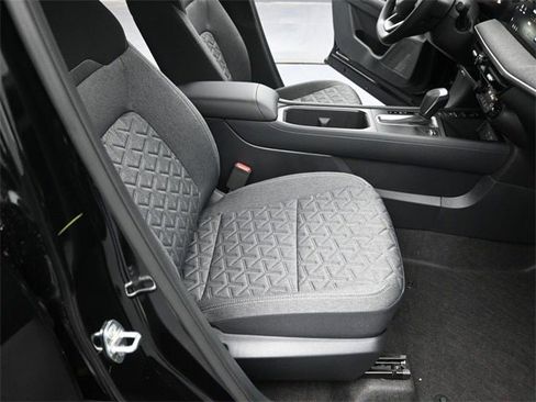 New 2026 Nissan Kicks SV image 32