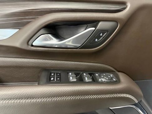 Used 2022 GMC Yukon Denali image 15