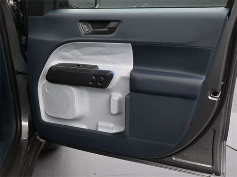 New 2025 Ford Maverick XLT w/ XLT Luxury Package image 11