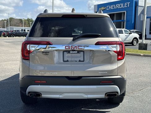 Used 2022 GMC Acadia SLE w/ Driver Convenience Package image 9