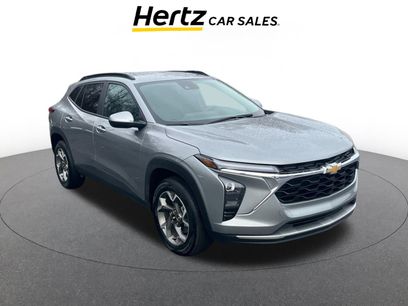 Used 2025 Chevrolet Trax LT w/ LT Convenience Package