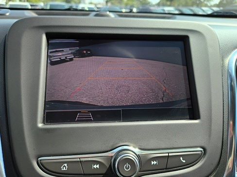 Used 2022 Chevrolet Equinox LT image 23