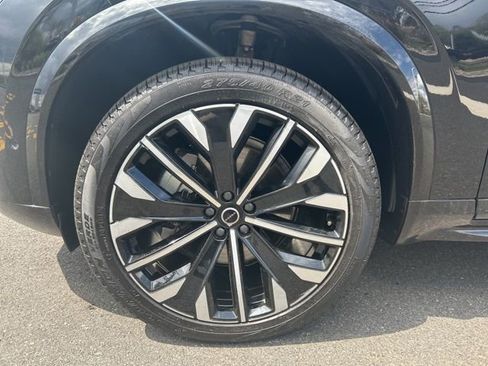 Used 2025 Volvo XC90 B6 Plus AWD/4WD image 9