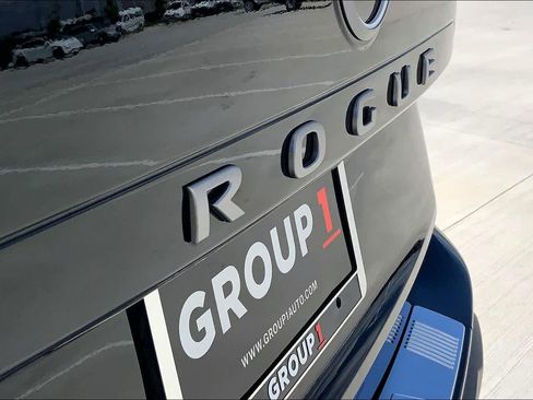 Used 2026 Nissan Rogue SV image 28