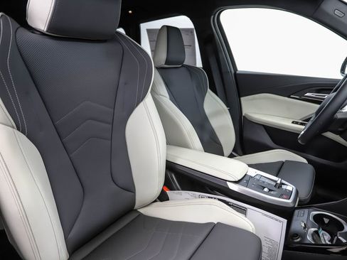 New 2026 BMW X1 xDrive28i w/ Convenience Package image 30