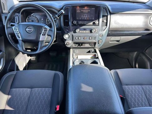 Used 2024 Nissan Titan SV w/ SV Convenience Package image 14