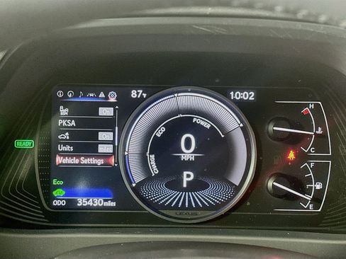 Used 2024 Lexus UX 250h FWD w/ Premium Package image 19