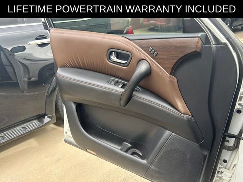 Used 2020 Nissan Armada Platinum w/ Platinum Reserve Package RWD image 18