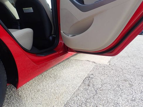 Used 2016 Hyundai Elantra SE w/ Option Group 02 image 28