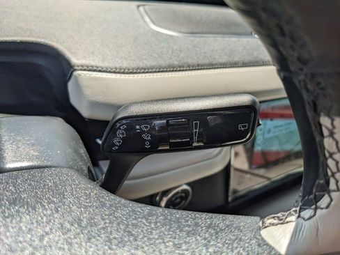 Used 2025 Lincoln Navigator L Reserve image 33